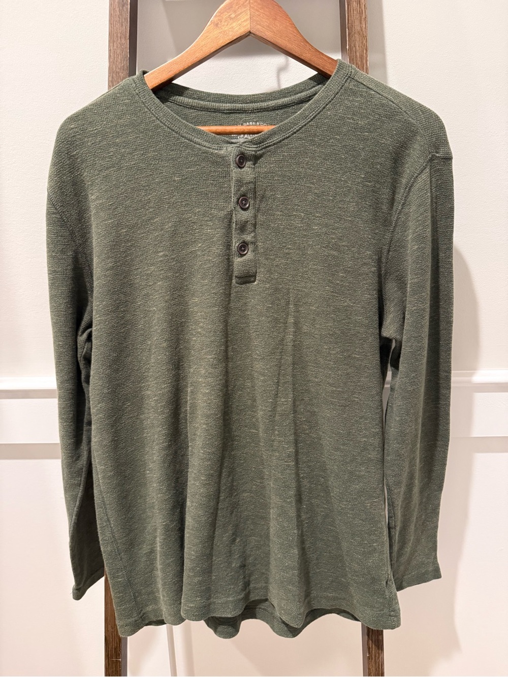 G.H. Bass & Co. Olive Green Long-Sleeve Henley